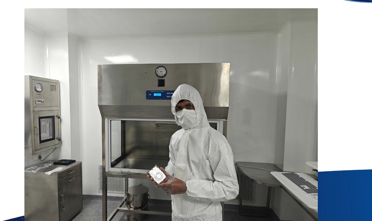 Technician working in the cleanroom